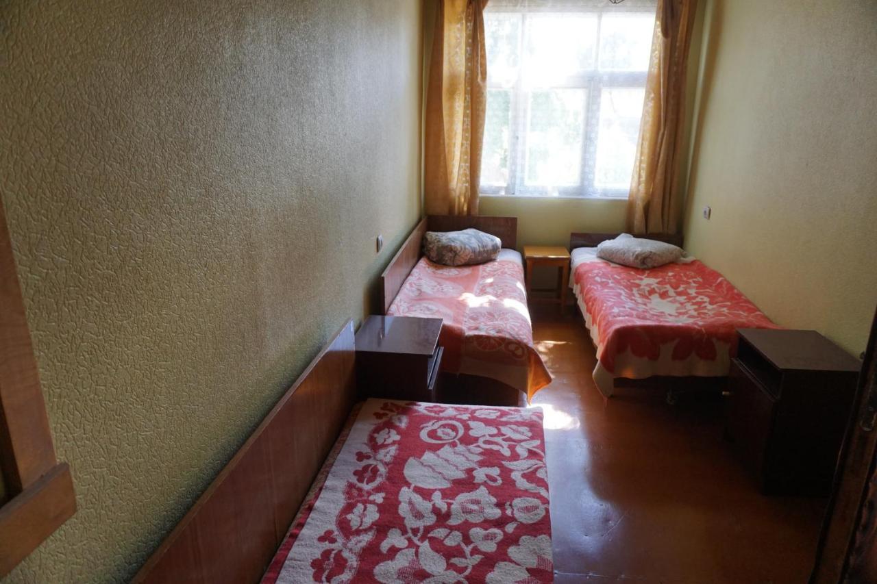 Pilskalnu Hostelis Кулдига Экстерьер фото