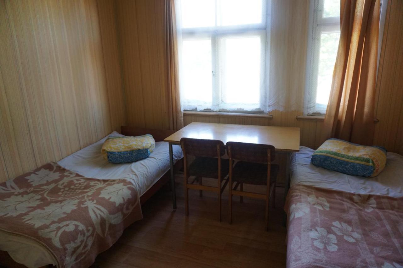 Pilskalnu Hostelis Кулдига Экстерьер фото